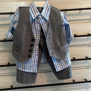 Nautica 3 piece suit.